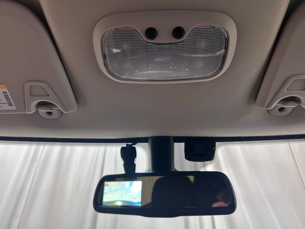 Used 2018 Dodge Journey SE w/ Connectivity Group FWD image 17