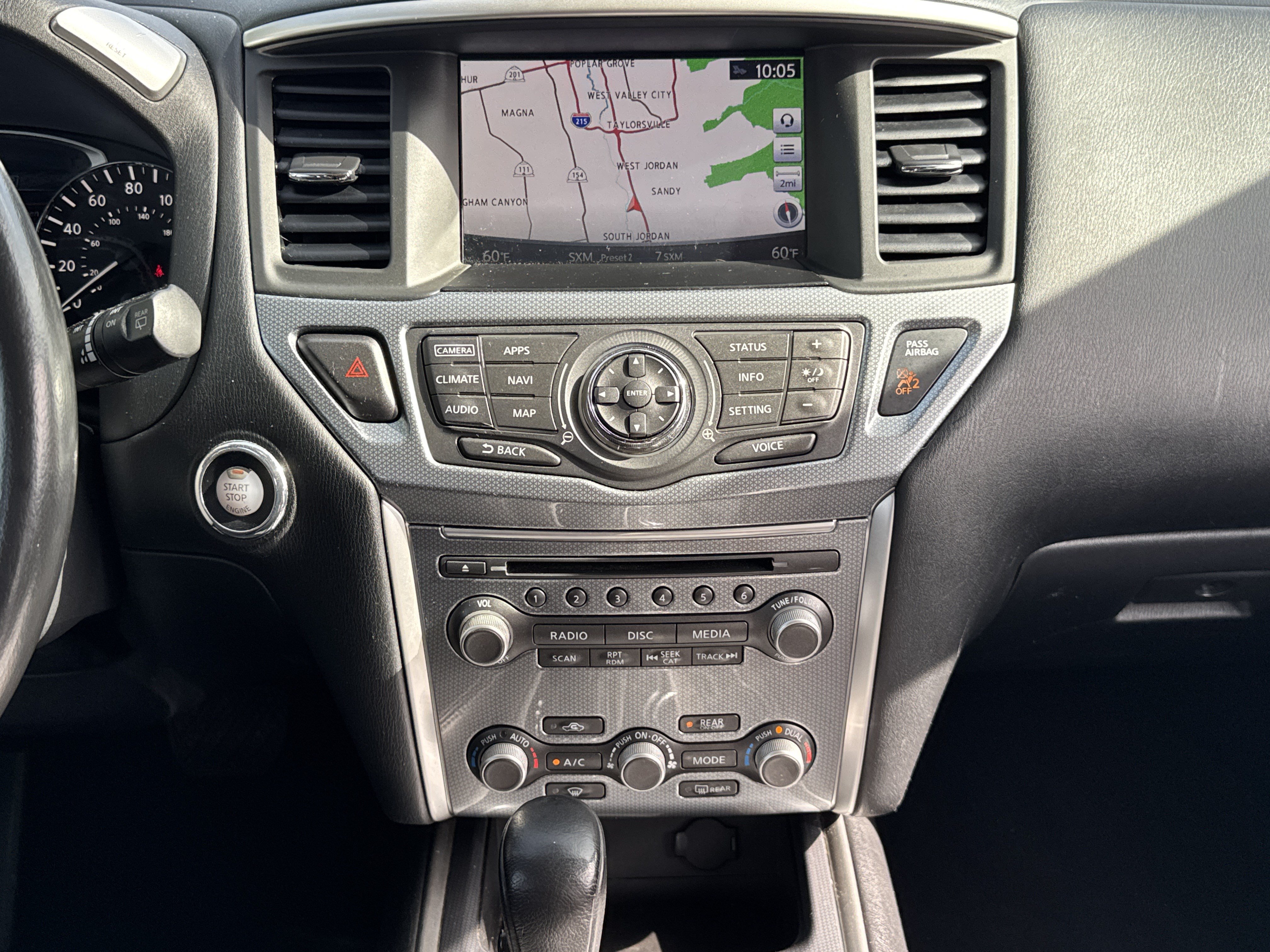 Used 2017 Nissan Pathfinder SL w/ SL Tech Package AWD/4WD image 18