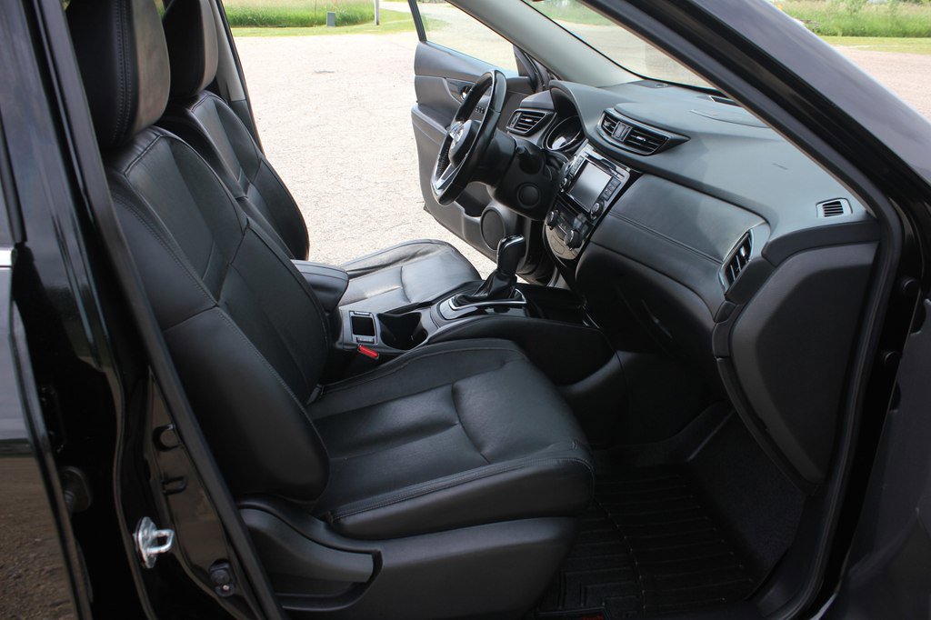 Used 2017 Nissan Rogue SL AWD/4WD image 33