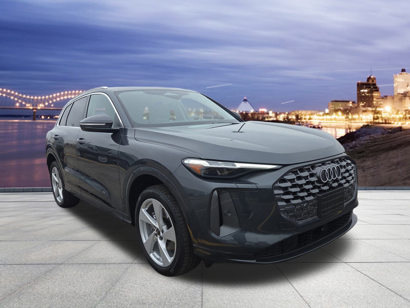 Certified 2025 Audi Q5 Premium Plus w/ Premium Plus image 4