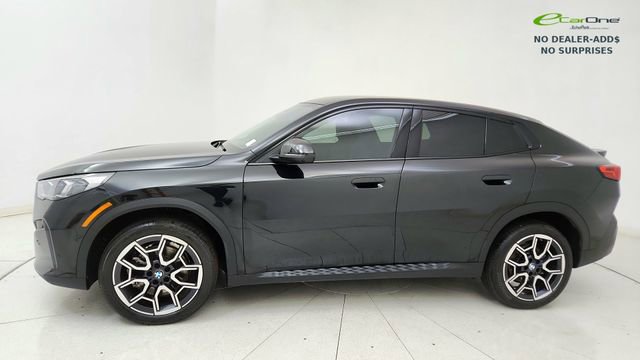 Used 2025 BMW X2 xDrive28i image 3