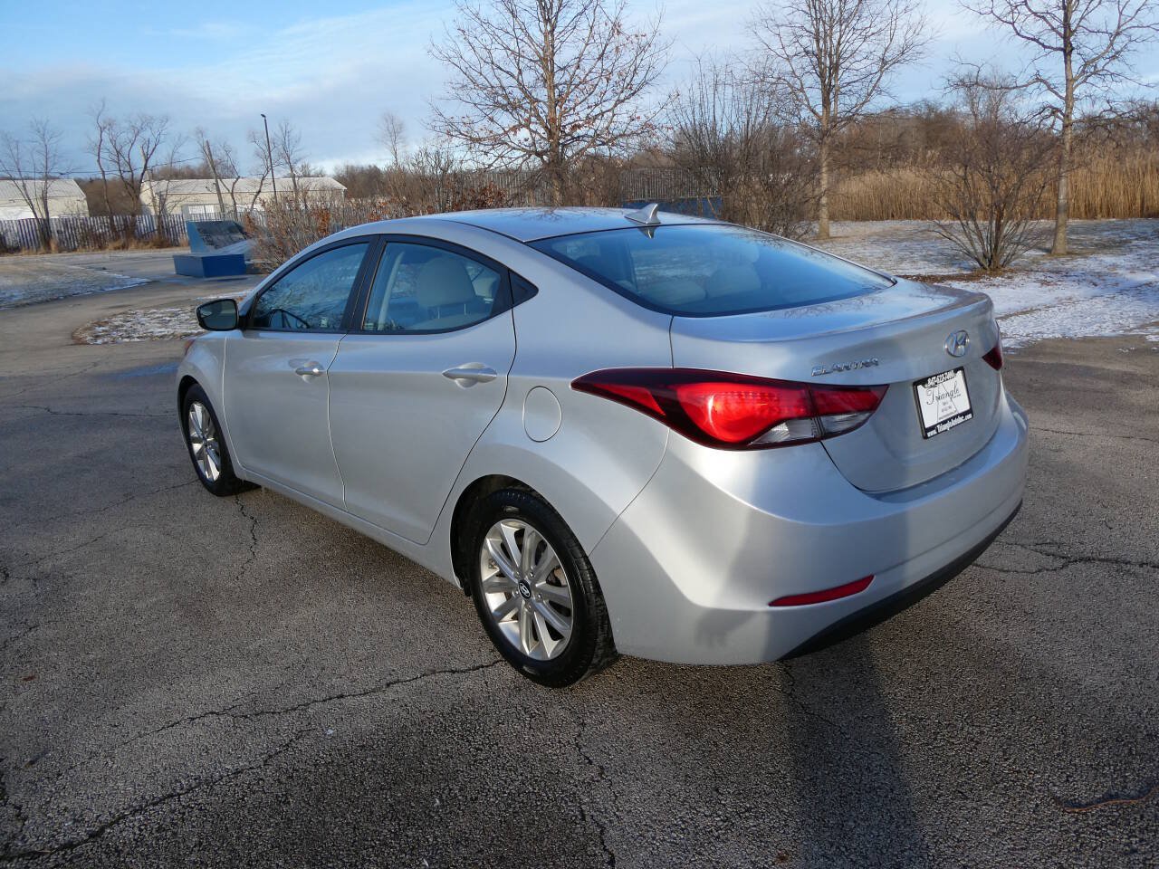 Used 2014 Hyundai Elantra SE w/ Option Group 02 FWD image 7