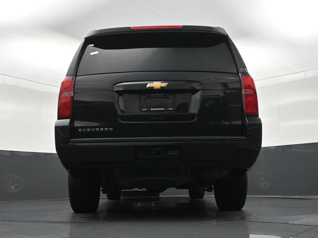 Used 2018 Chevrolet Suburban LT RWD image 27