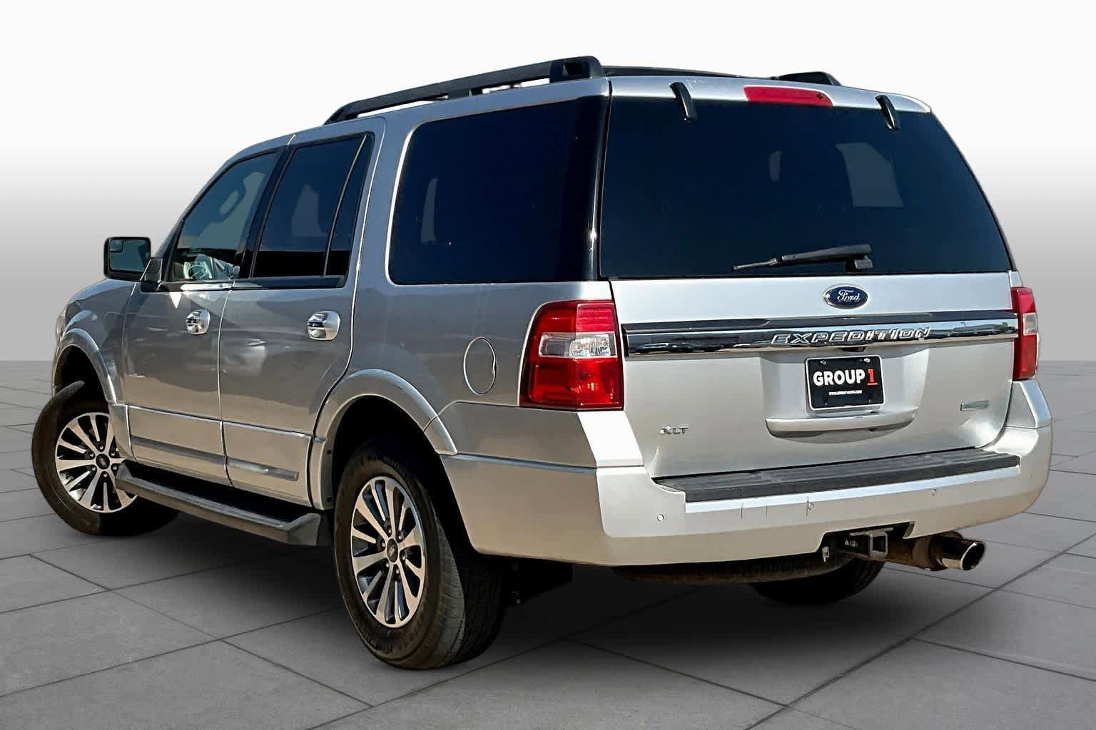 Used 2017 Ford Expedition XLT AWD/4WD image 11