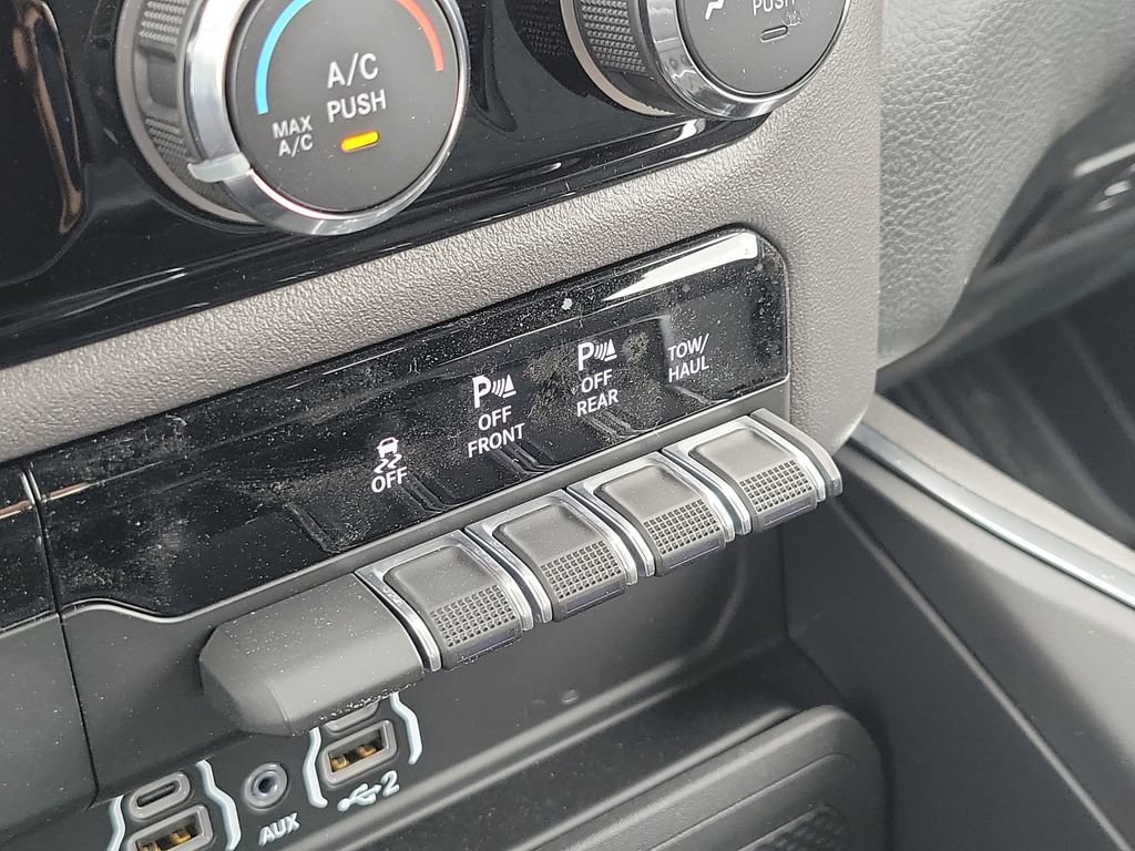 New 2026 RAM 1500 Big Horn AWD/4WD image 15