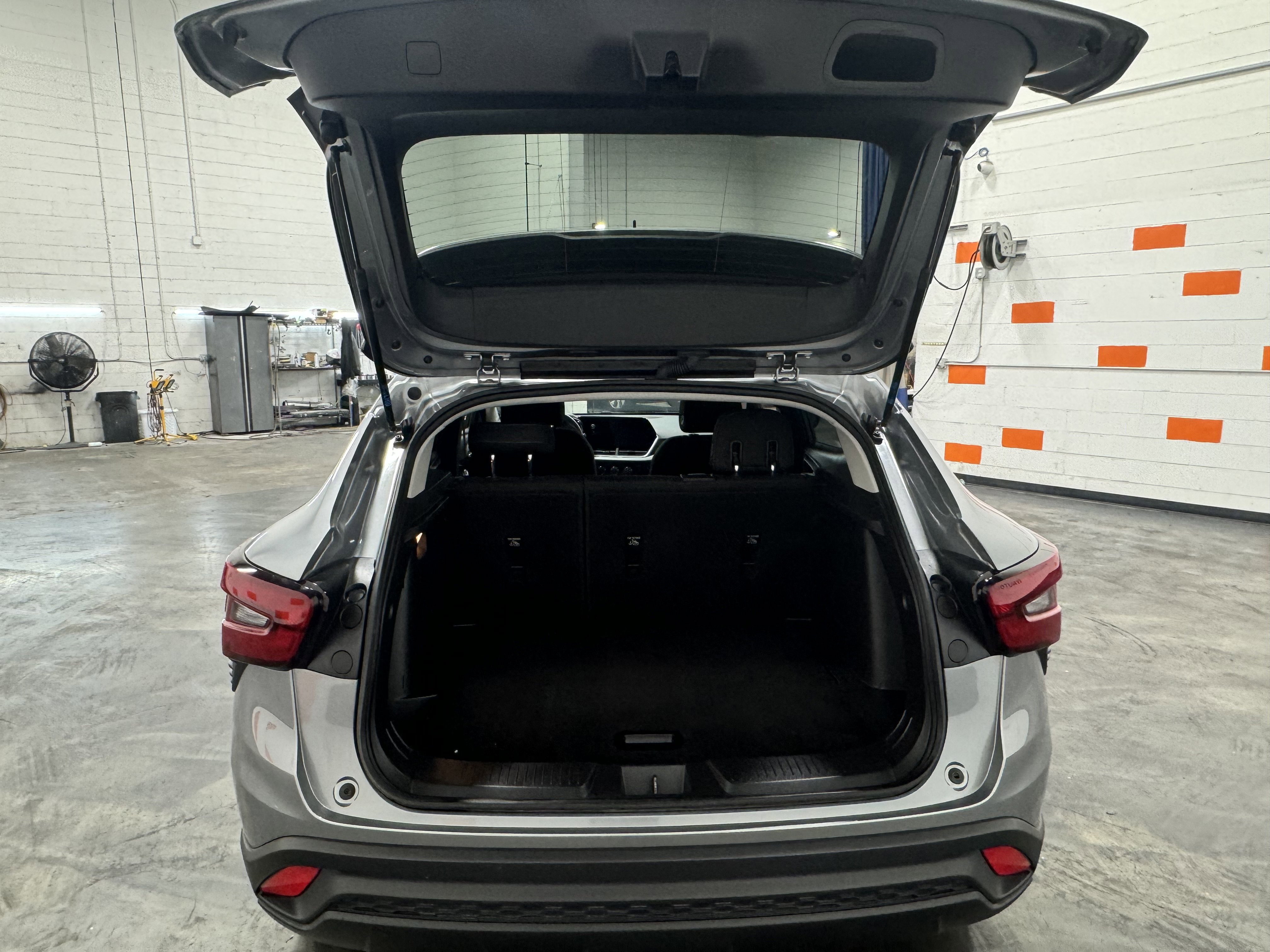 Used 2024 Chevrolet Trax LS w/ Driver Confidence Package FWD image 10