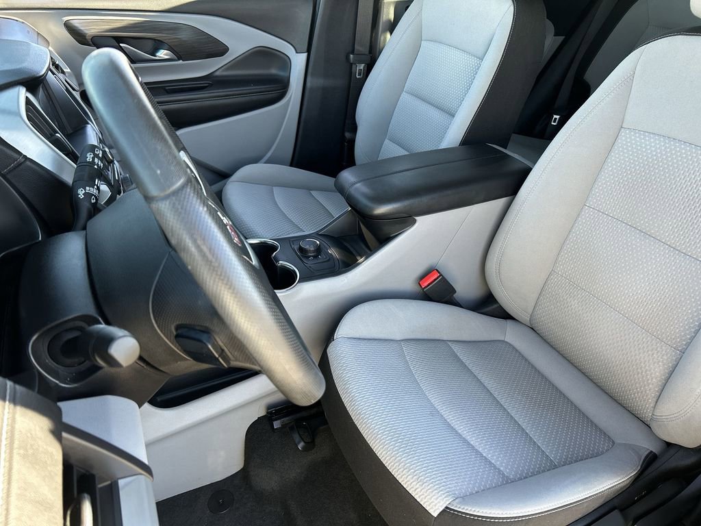 Used 2023 GMC Terrain SLE image 19