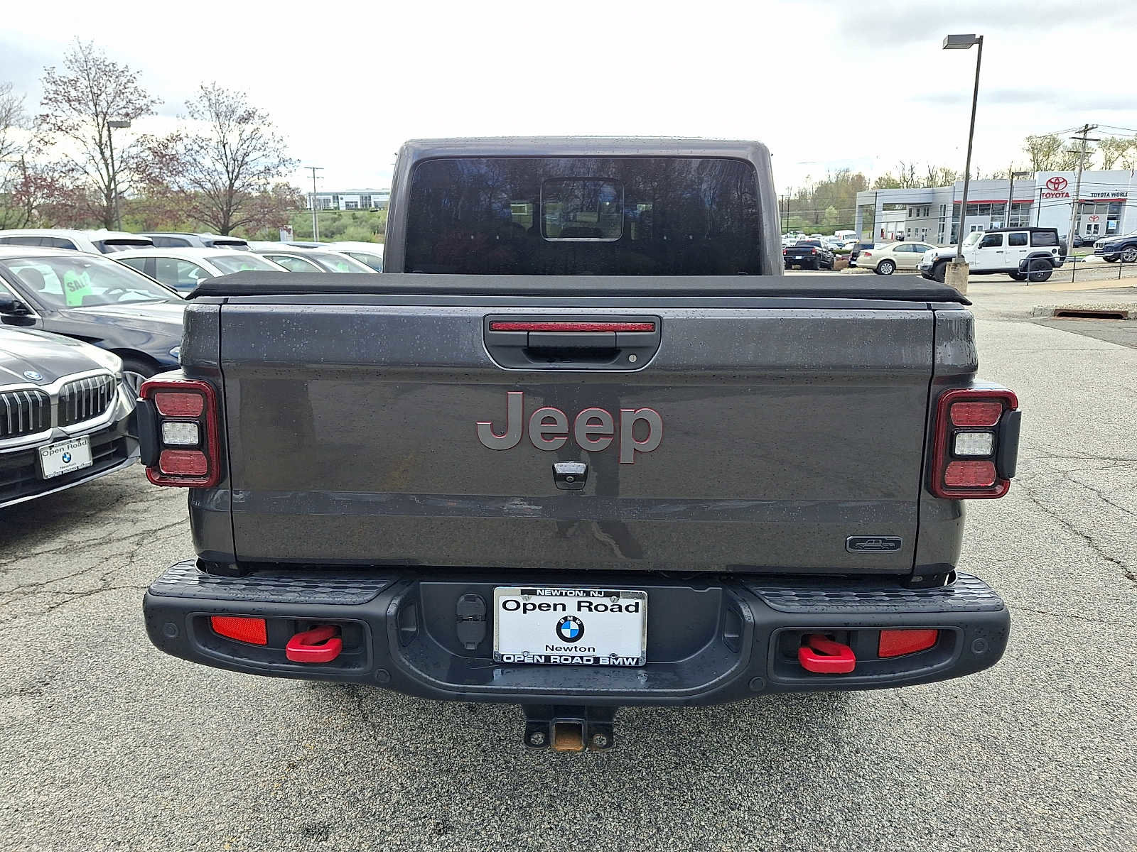 Used 2020 Jeep Gladiator Rubicon AWD/4WD image 5