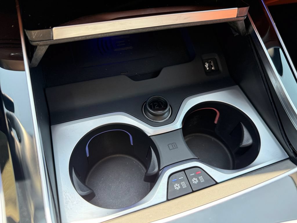 Certified 2025 BMW ALPINA XB7 AWD/4WD image 29