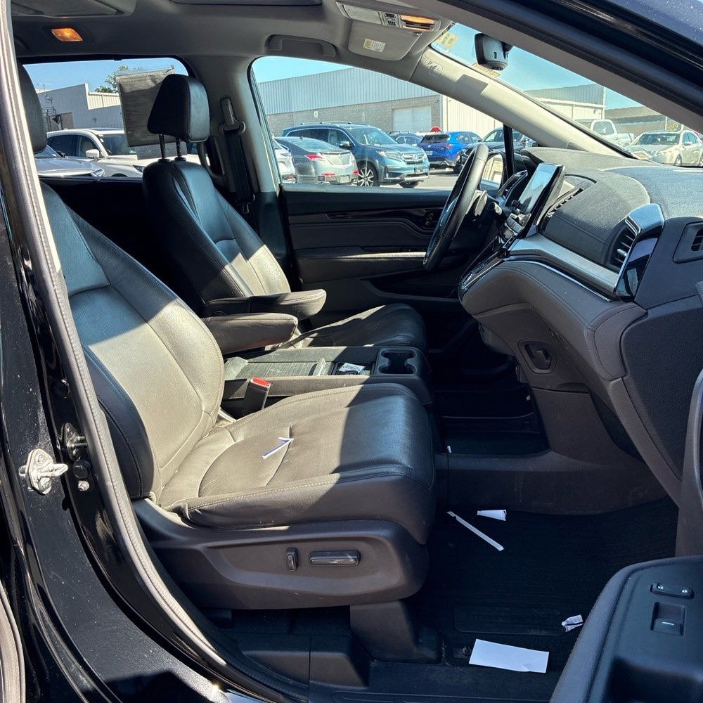 Used 2018 Honda Odyssey Elite image 6