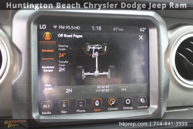 Used 2023 Jeep Wrangler Sahara image 29