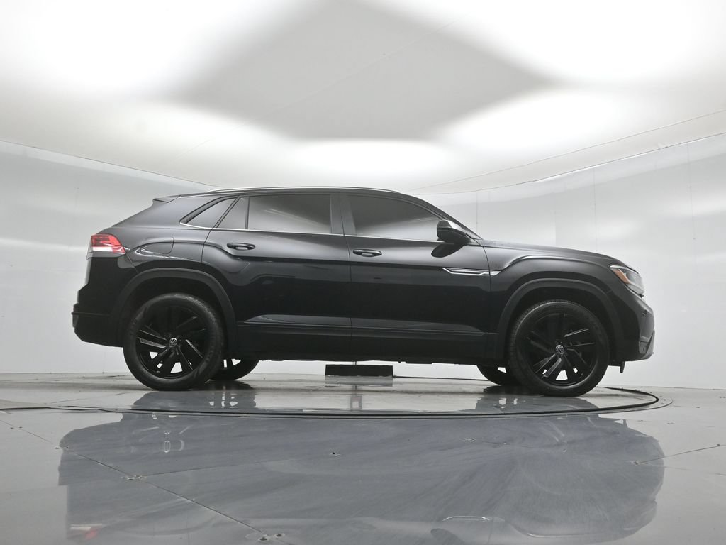 Used 2023 Volkswagen Atlas Cross Sport SE w/ Black Wheel Package AWD/4WD image 47