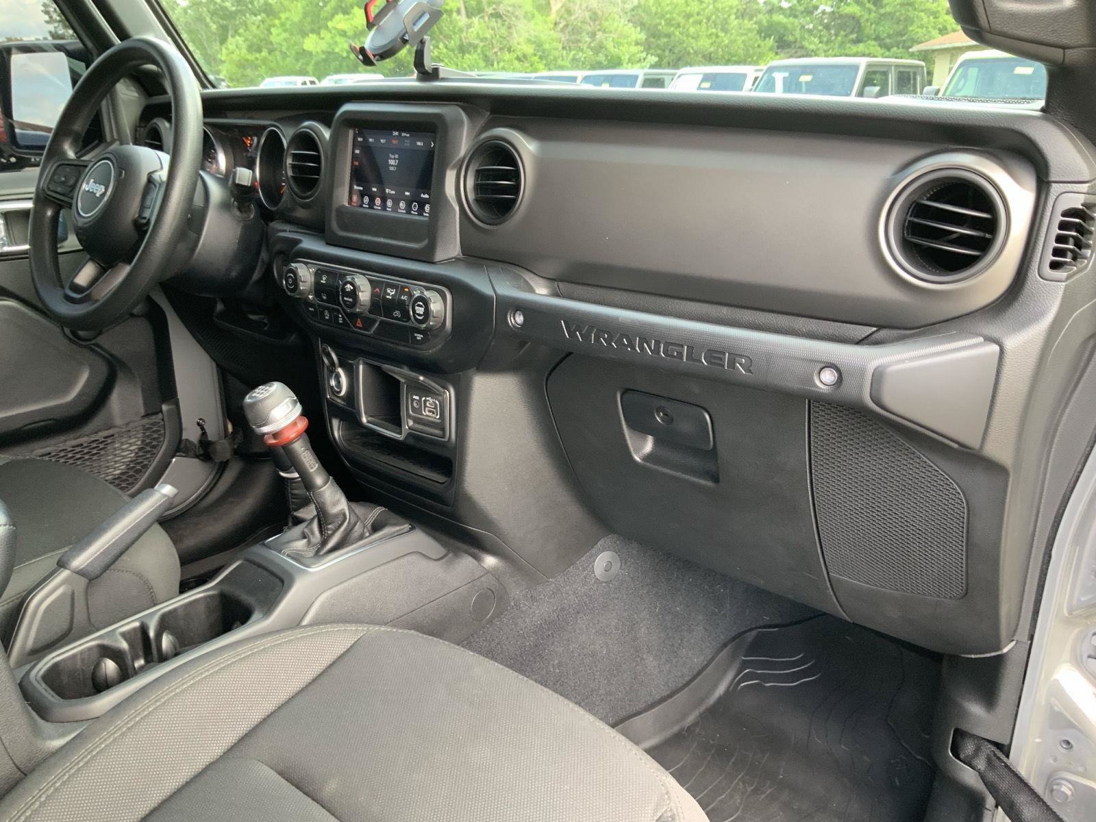 Used 2022 Jeep Wrangler Unlimited Sport AWD/4WD image 52