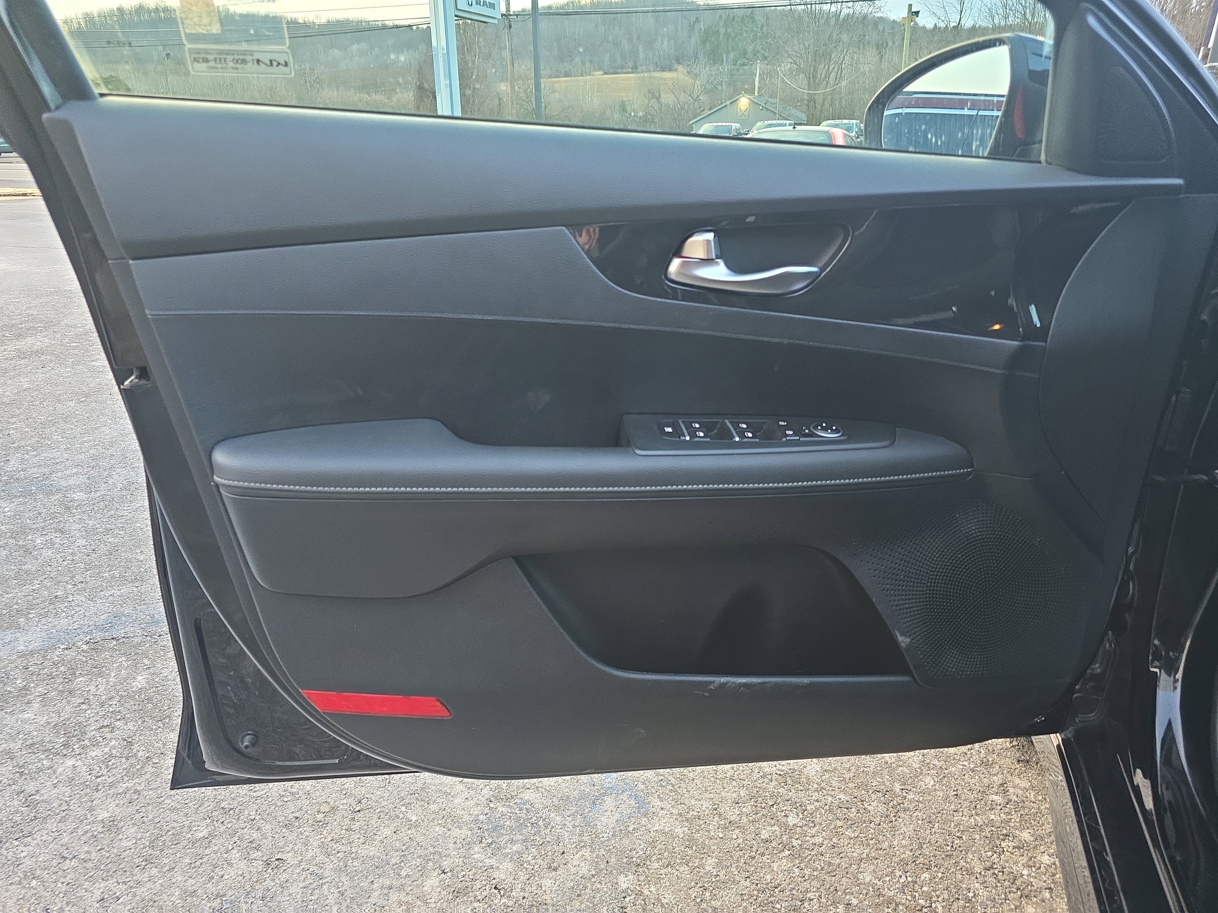 Used 2023 Kia Forte GT-Line image 16