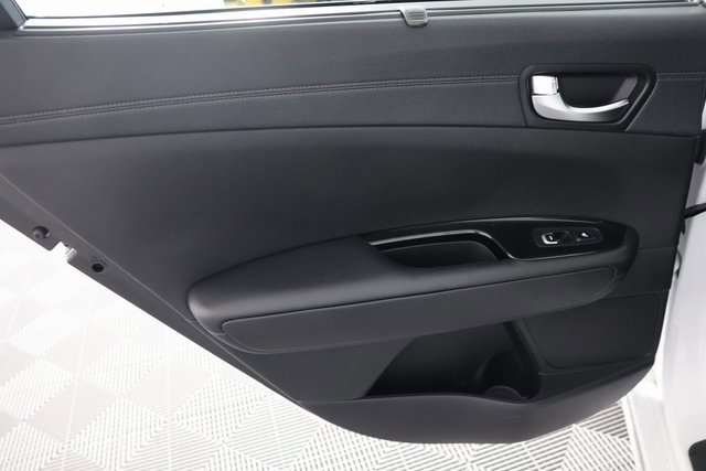 Used 2016 Kia Optima SX w/ Chrome Wheel Package image 26