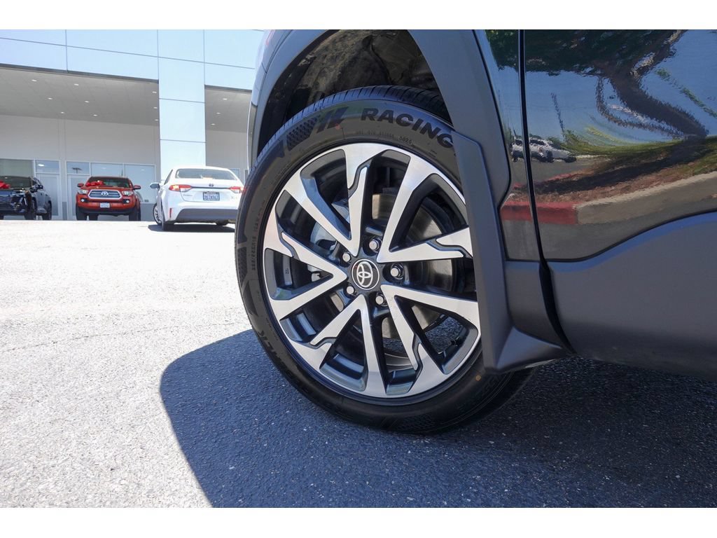 Certified 2023 Toyota Corolla Cross XLE FWD image 10