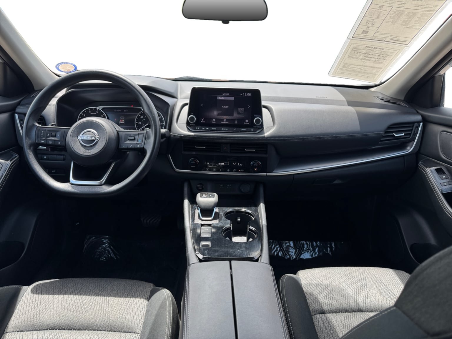 Used 2024 Nissan Rogue SV FWD image 12