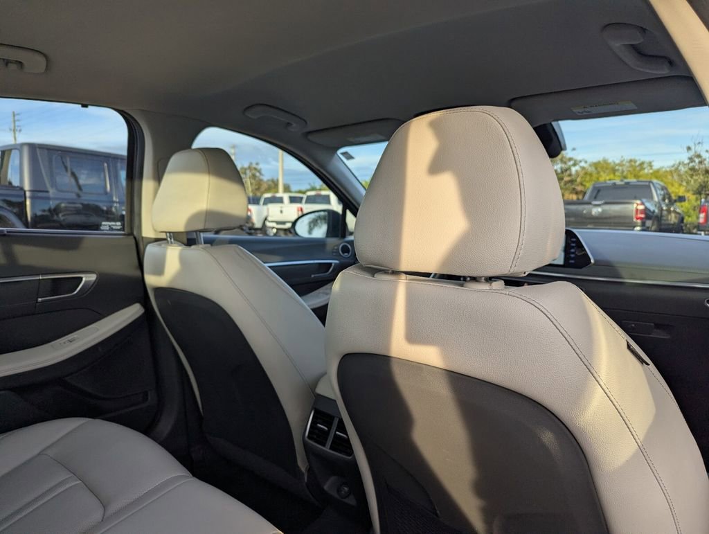 Used 2022 Hyundai Sonata Limited image 12