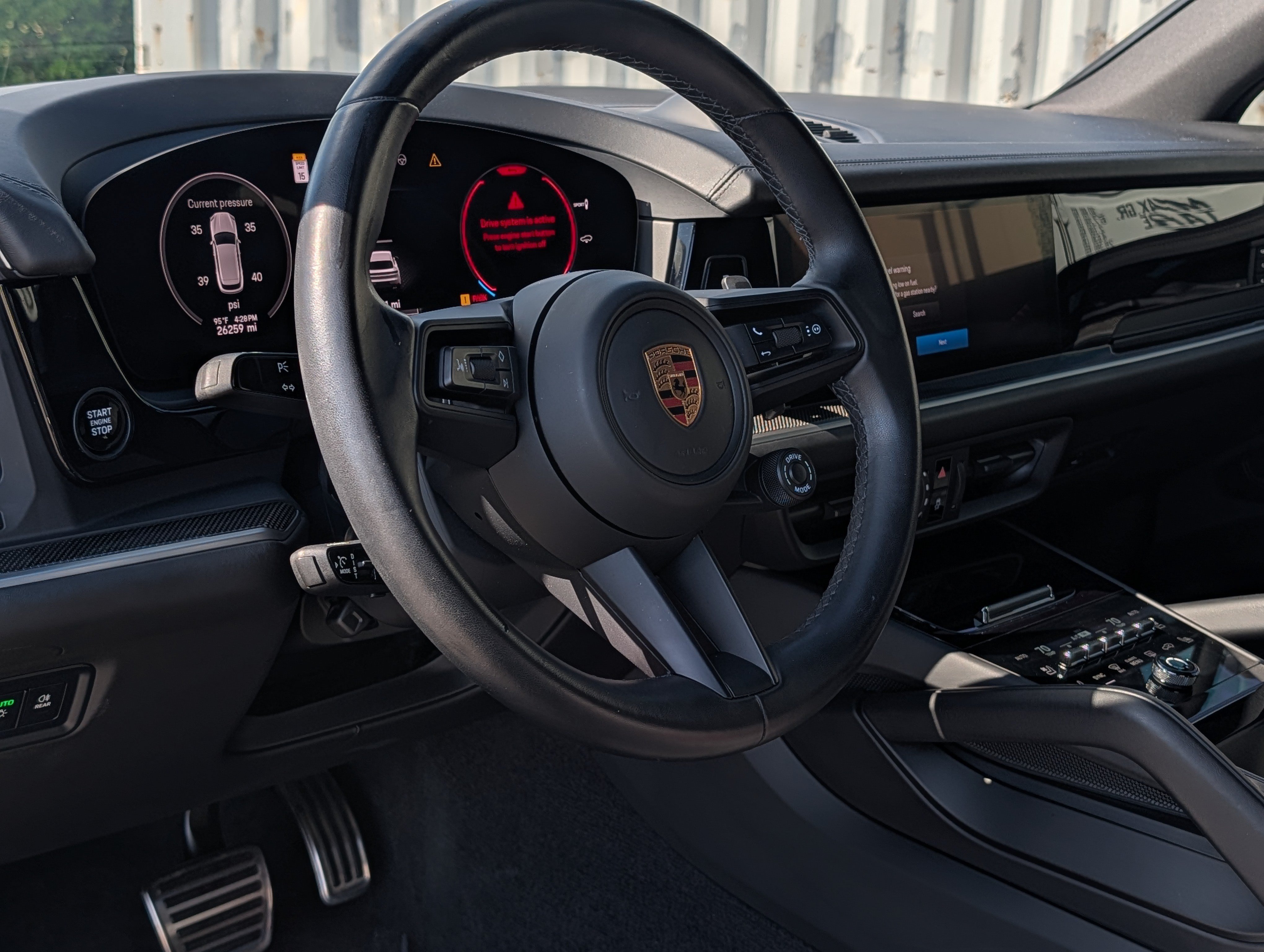 Used 2024 Porsche Cayenne S AWD/4WD image 41