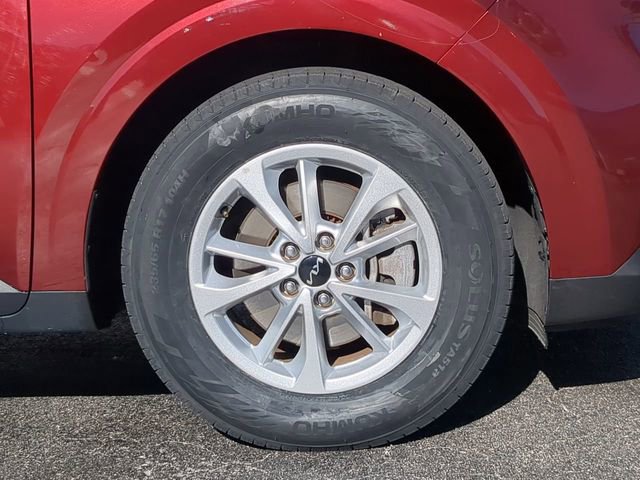 Used 2024 Kia Carnival LX image 11