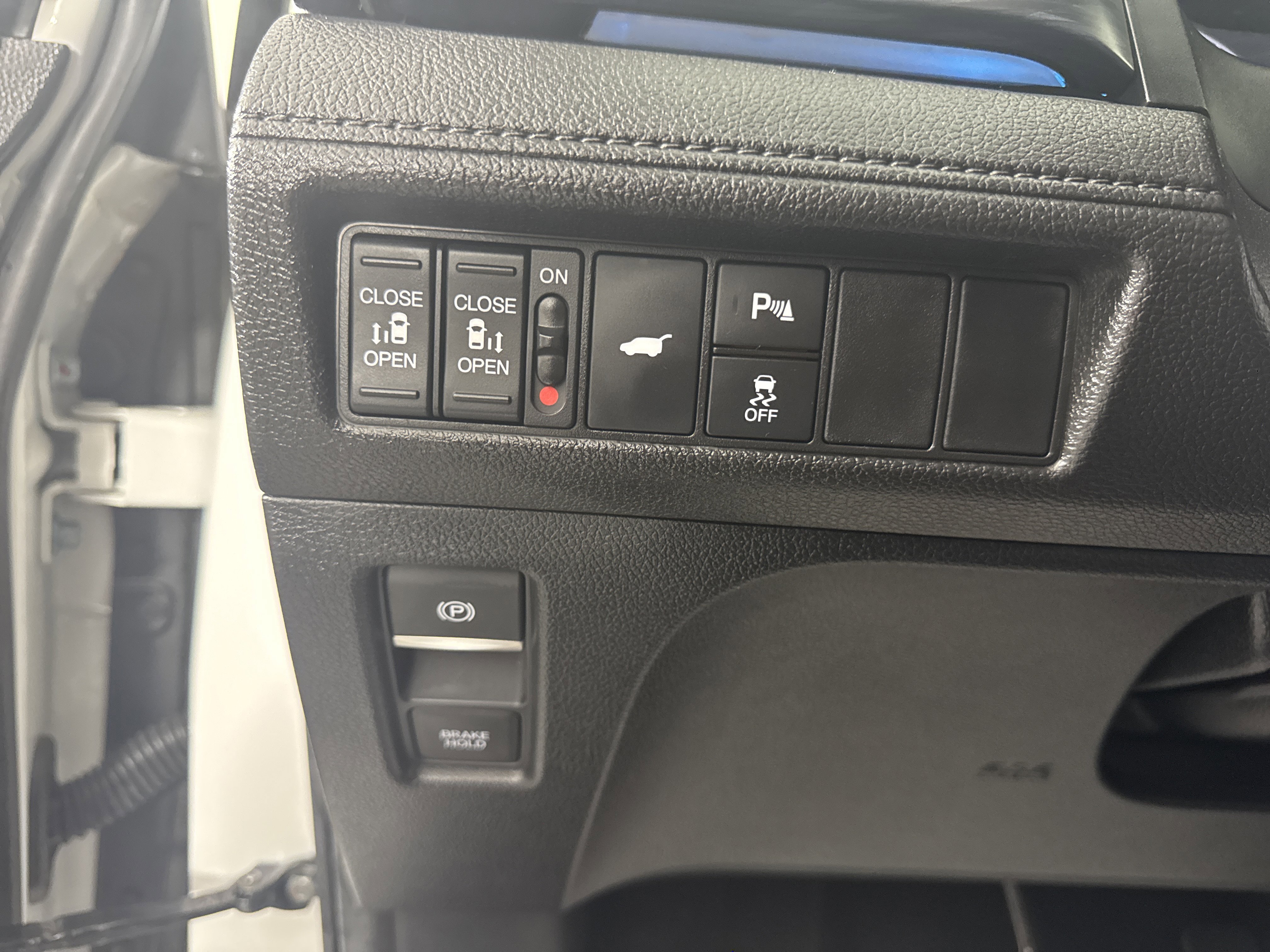 Certified 2025 Honda Odyssey Elite image 26