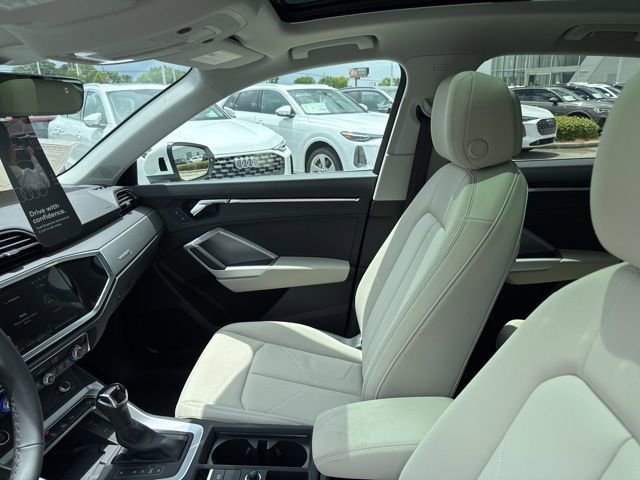 New 2025 Audi Q3 2.0T Premium image 24