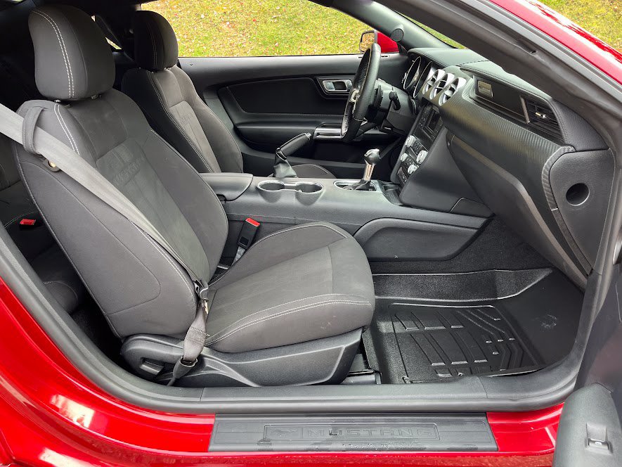 Used 2019 Ford Mustang Coupe w/ Black Accent Package RWD image 35