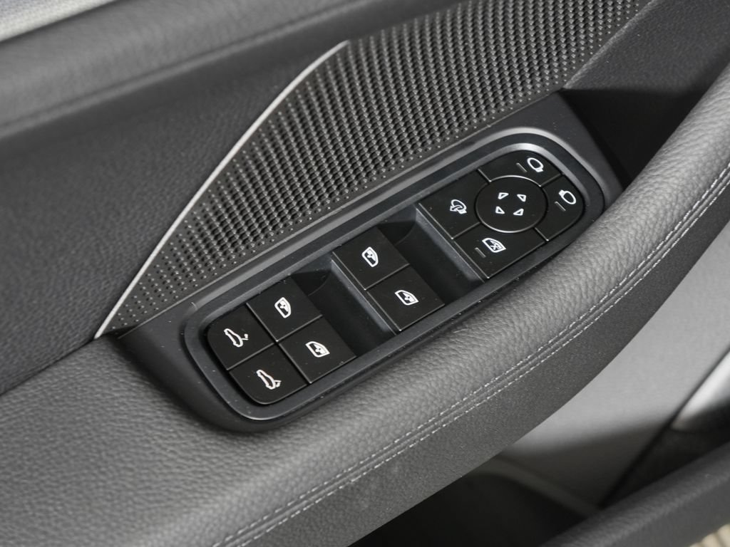 New 2026 Porsche Panamera 4 AWD/4WD image 16