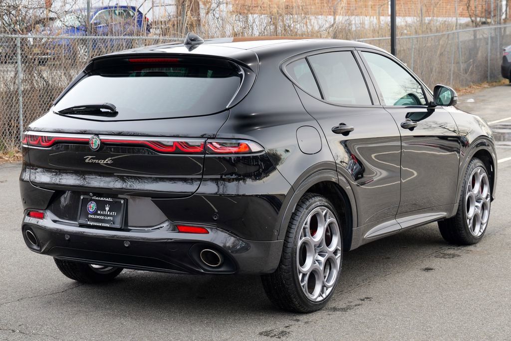 Used 2024 Alfa Romeo Tonale Veloce image 7