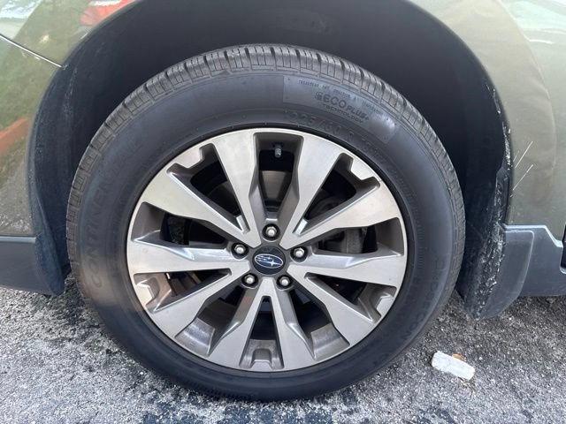 Used 2019 Subaru Outback 3.6R Touring AWD/4WD image 12