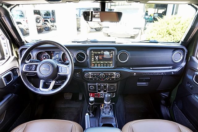 Used 2022 Jeep Wrangler Unlimited Rubicon w/ LED Lighting Group AWD/4WD image 22