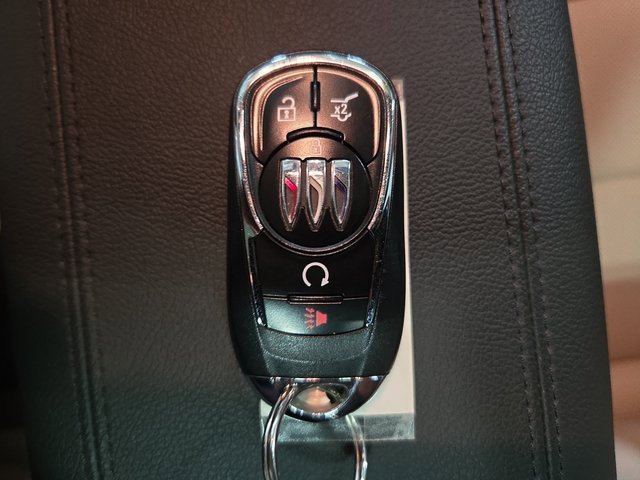 Used 2024 Buick Encore GX Avenir w/ Avenir Technology Package image 36