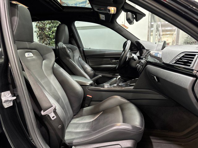 Used 2015 BMW M3 RWD image 54