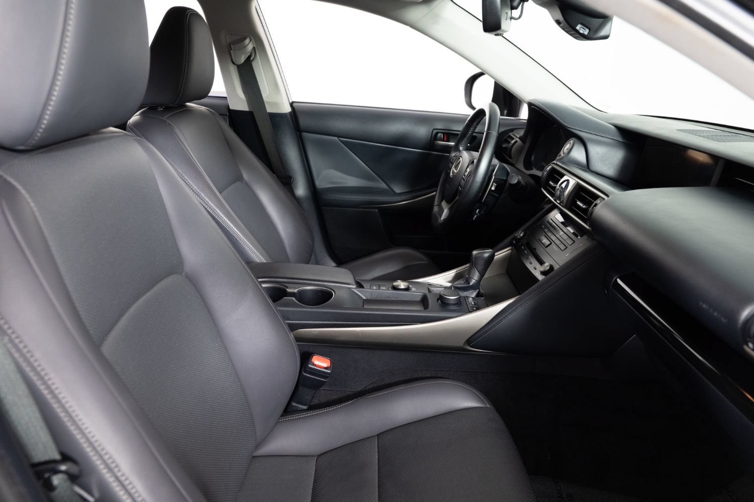 Used 2017 Lexus IS 200t RWD image 25