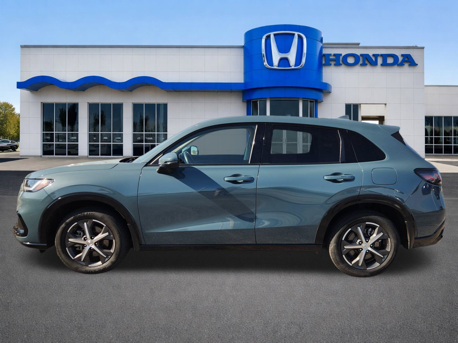 Certified 2024 Honda HR-V EX-L image 3