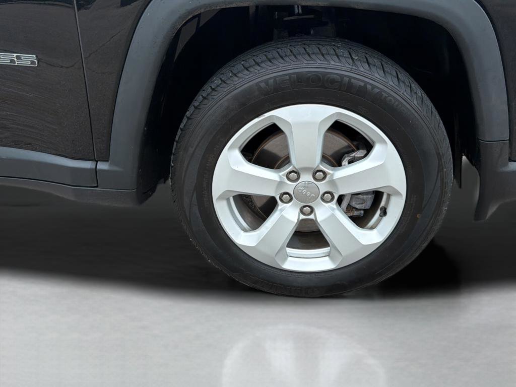 Used 2019 Jeep Compass Latitude image 27