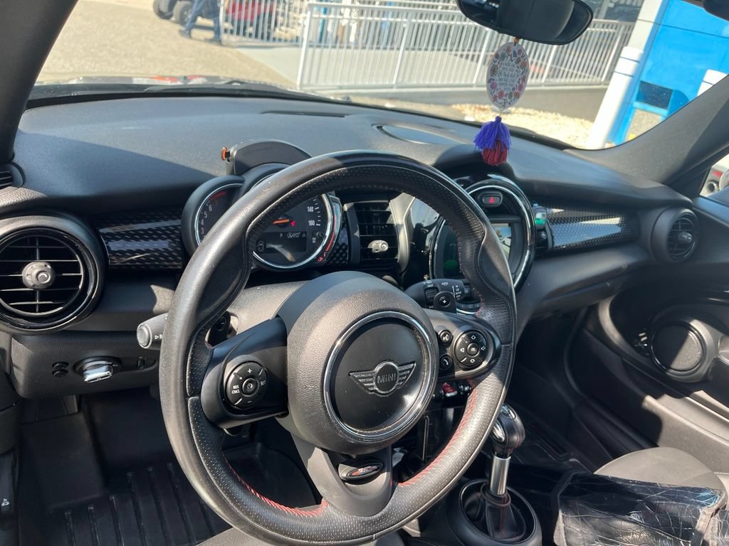 Used 2019 MINI Cooper S w/ Signature Upholstery Package FWD image 12