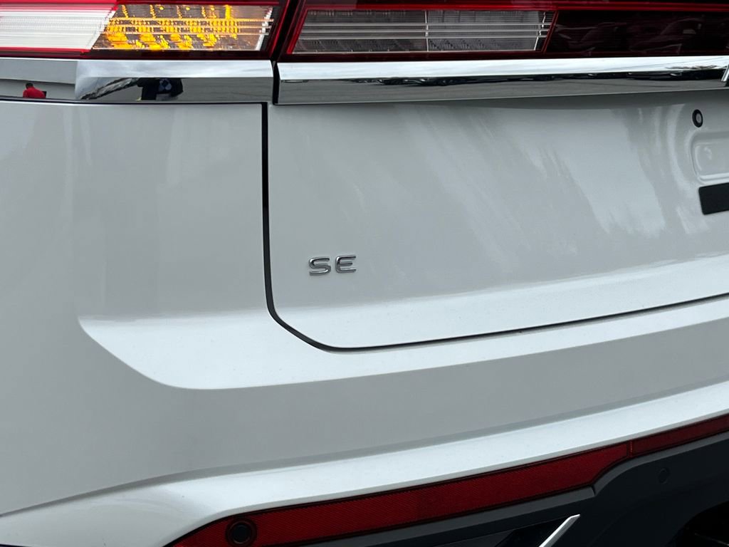 New 2026 Volkswagen Atlas Cross Sport SE image 7