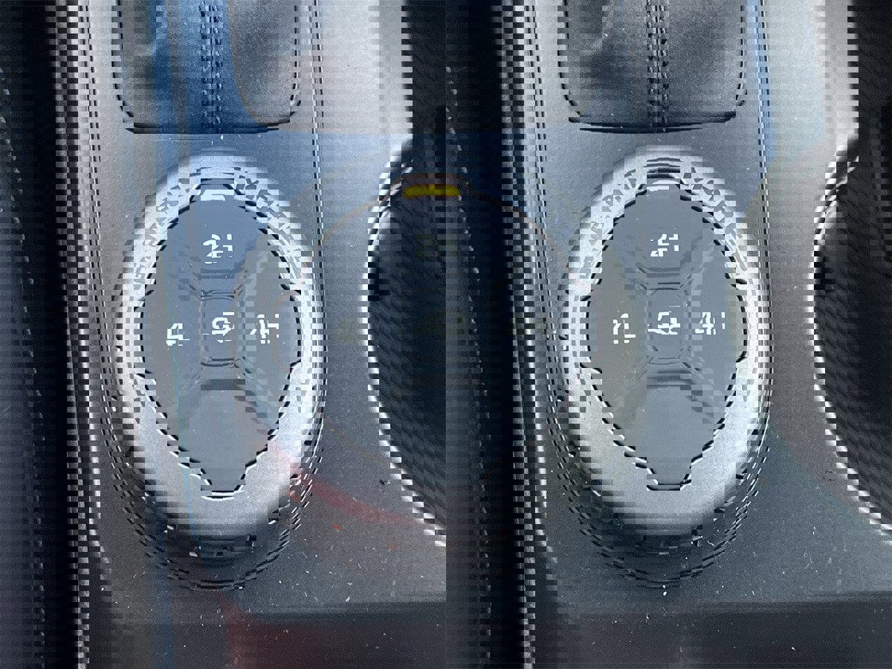 New 2025 Ford Bronco Outer Banks image 9