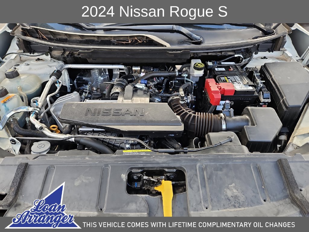 Used 2024 Nissan Rogue S FWD image 15