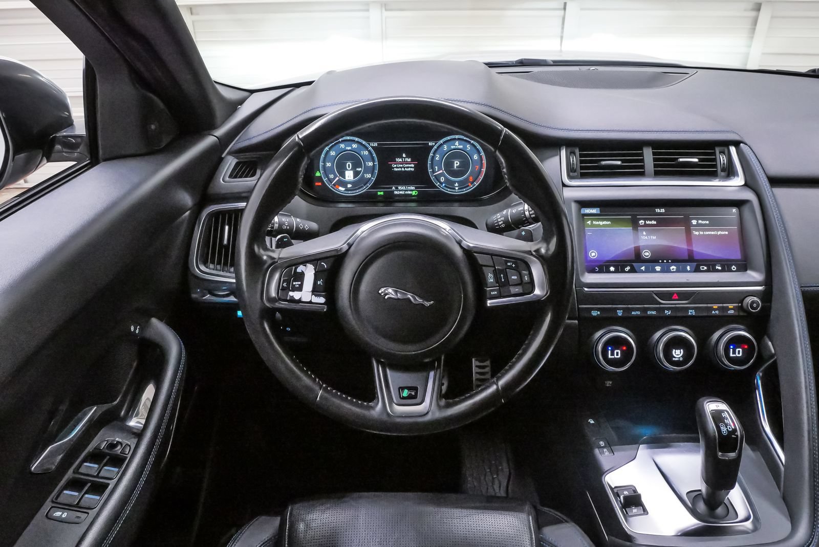 Used 2019 Jaguar E-PACE R-Dynamic S AWD/4WD image 19