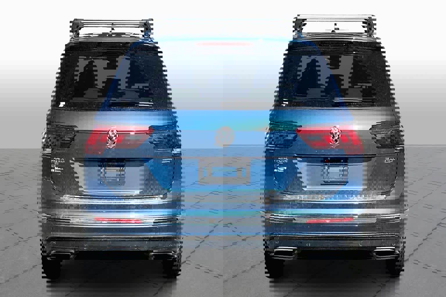 Used 2020 Volkswagen Tiguan SEL Premium R-Line w/ 3rd Row Seat Package image 5