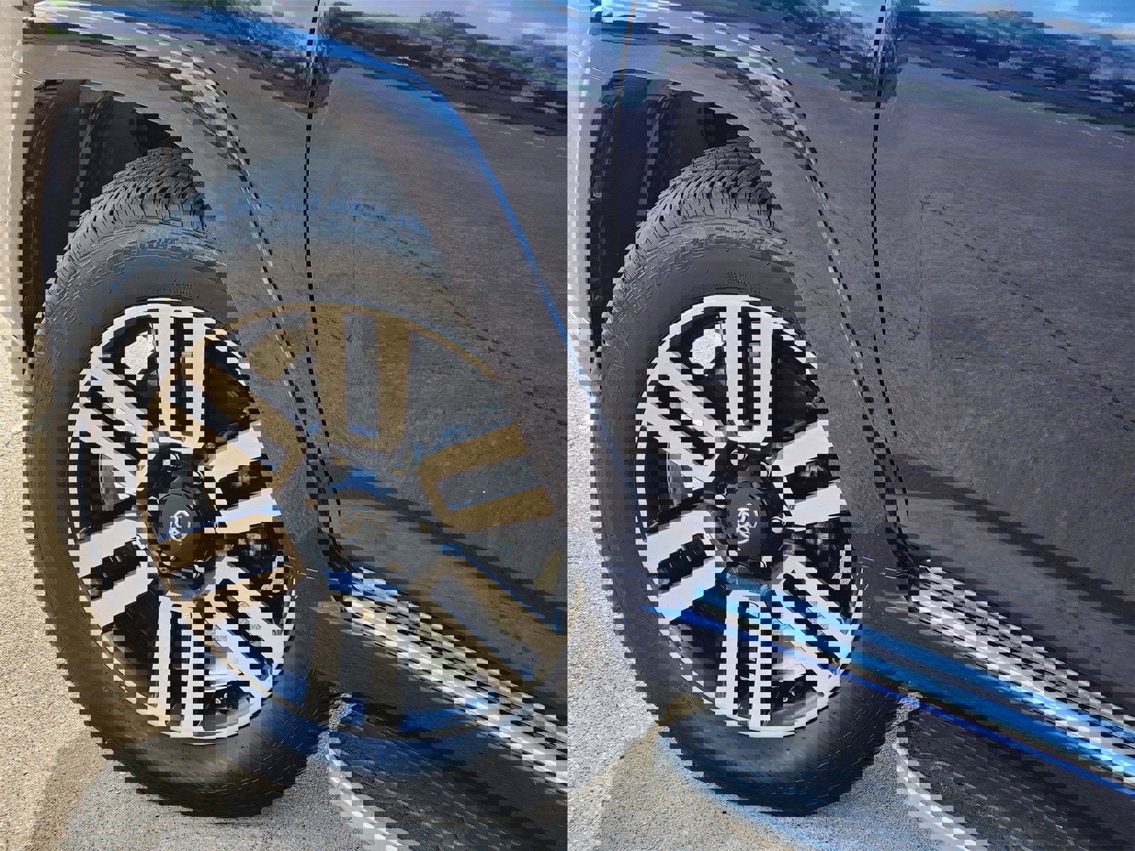 Used 2022 Toyota 4Runner Limited image 17