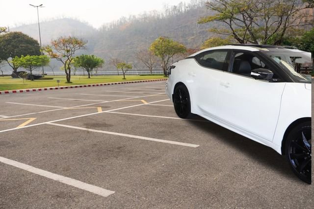 Certified 2023 Nissan Titan Platinum Reserve w/ Off Road Protection Package image 37