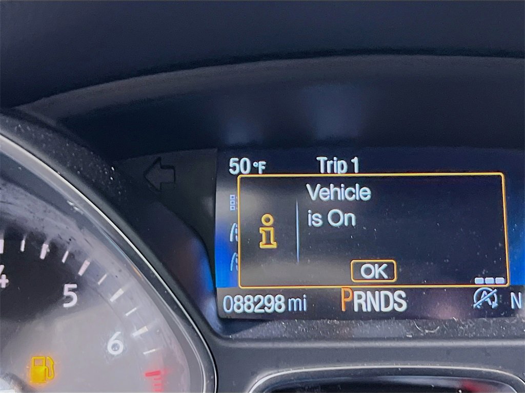 Used 2019 Ford Escape SEL image 12