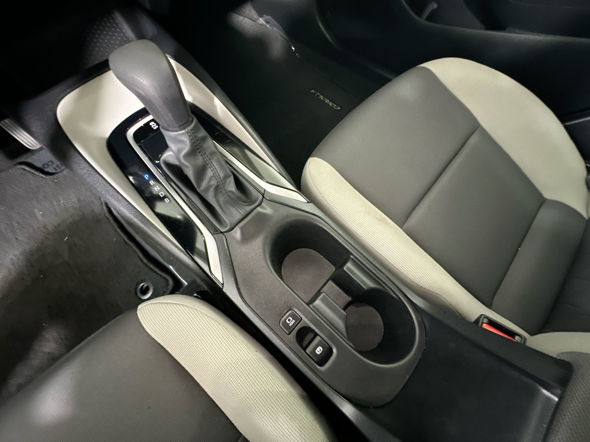Used 2023 Toyota Corolla LE FWD image 21