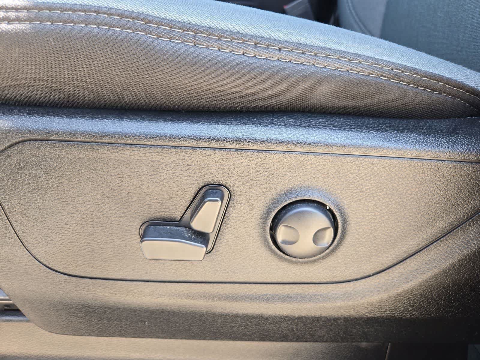 Used 2022 RAM 1500 Big Horn AWD/4WD image 15