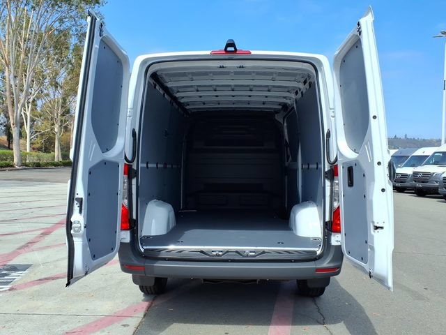 New 2026 Mercedes-Benz Sprinter 2500 image 21