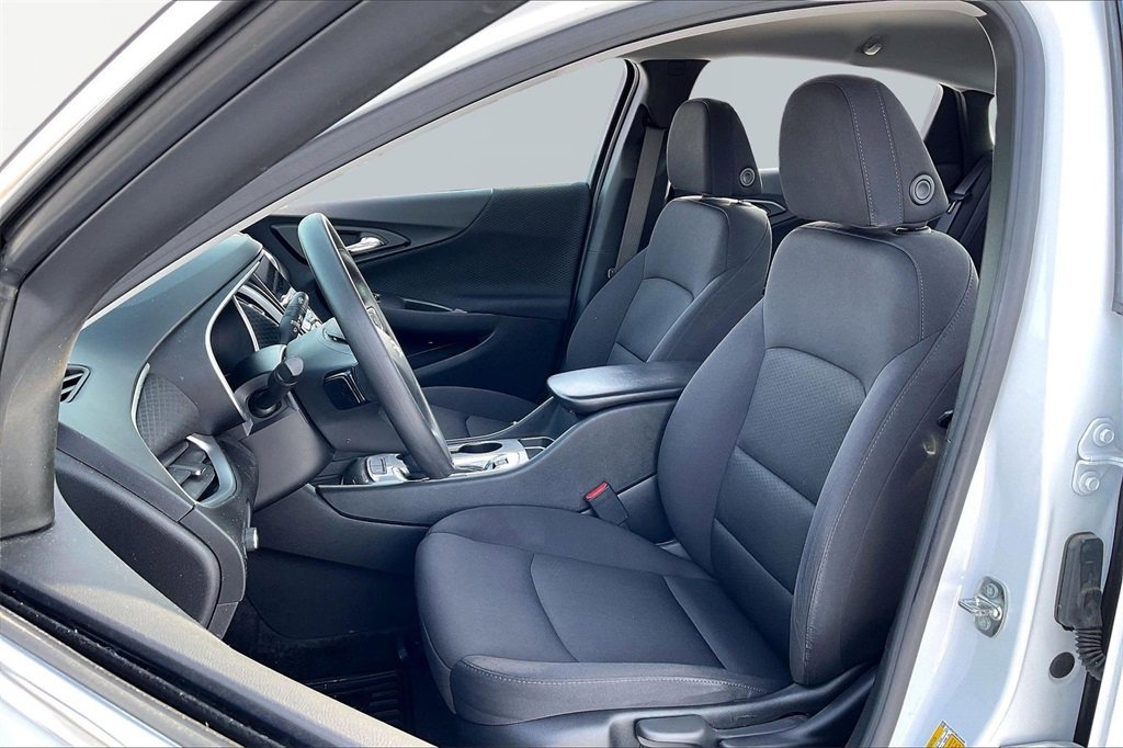 Used 2024 Chevrolet Malibu LS image 23