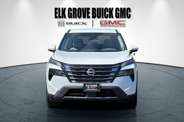 Used 2024 Nissan Rogue SV FWD image 9